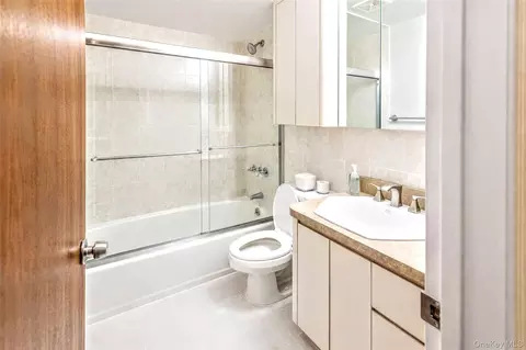 Bath - 42-19 195 St, Flushing, NY 11358 photo 1 of 2