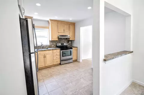 Entry Way - 42-19 195 St, Flushing, NY 11358 photo 1 of 4