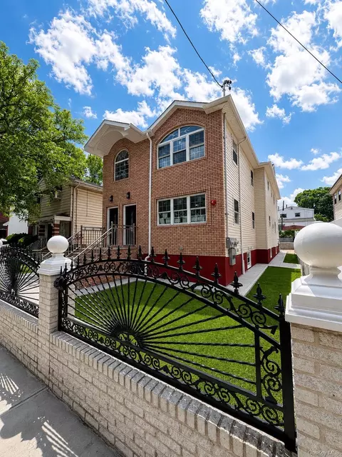 11620 145th St, Jamaica, NY 11436