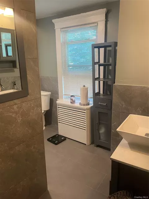 Bath - 195 Prospect Ave, Greenburgh, NY 10607 photo 1 of 1