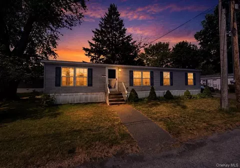 148 Old Ravina Rd #C 2, Bethlehem, NY 12158