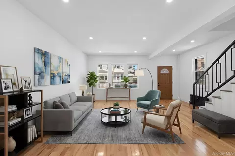 33 Cox Pl, Brooklyn, NY 11208