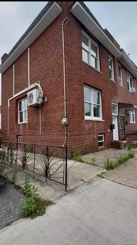 629 E 89th St, Brooklyn, NY 11236