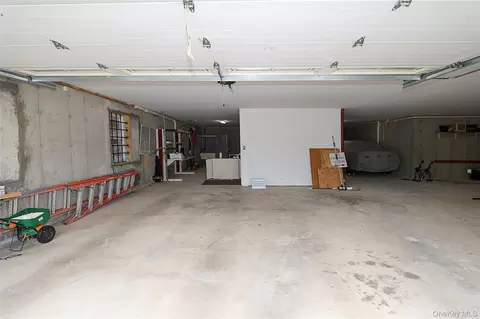 Exterior - 370 Rider Ave, Patchogue, NY 11772 photo 12 of 14