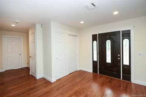 Entry Way - 370 Rider Ave, Patchogue, NY 11772 photo 1 of 2