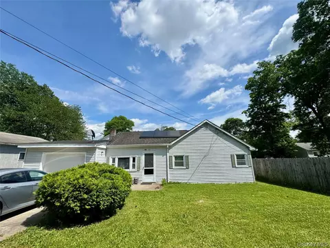 121 Brookline Ave, Middletown, NY 10940