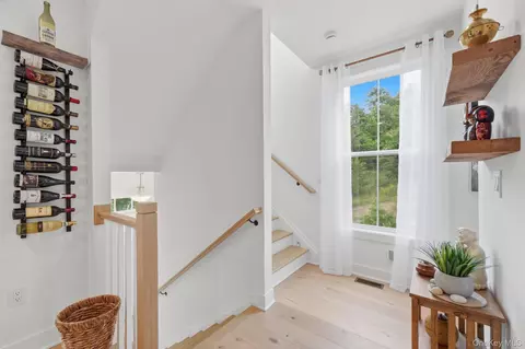 Entry Way - 4048 Chestnut Ridge Rd, Fishkill, NY 12524 photo 1 of 13