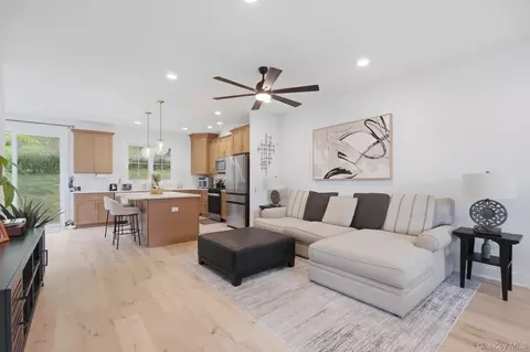 Living - 4048 Chestnut Ridge Rd, Fishkill, NY 12524 photo 1 of 1