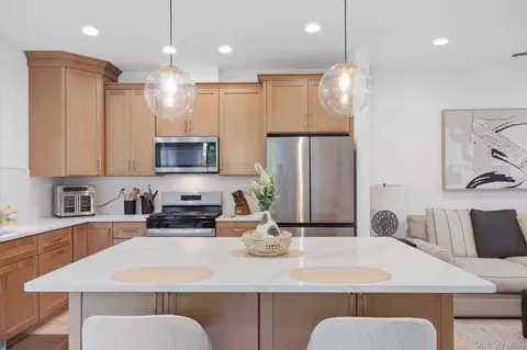 Kitchen - 4048 Chestnut Ridge Rd, Fishkill, NY 12524 photo 2 of 5