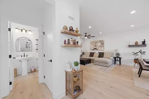 Entry Way - 4048 Chestnut Ridge Rd, Fishkill, NY 12524 photo 2 of 13