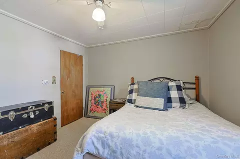 Bedroom - 37 Algernon St, Cornwall, NY 12518 photo 4 of 5