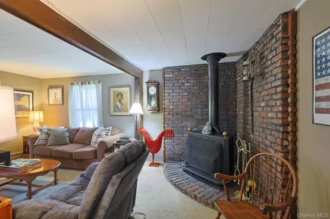 Living - 37 Algernon St, Cornwall, NY 12518 photo 3 of 4