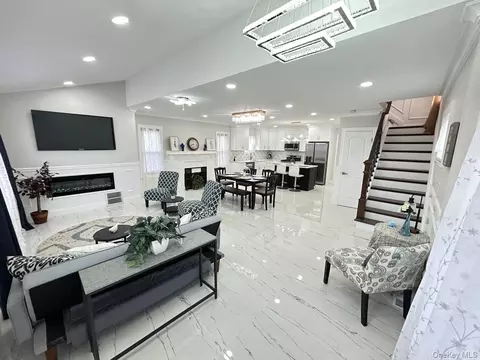 109 Leverich St, Hempstead, NY 11550