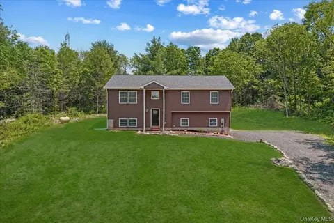 3368 State Route 208, Hamptonburgh, NY 10916