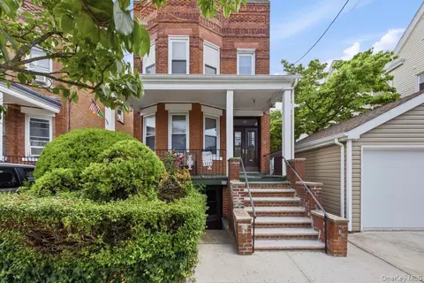 310 E 236th St, New York, NY 10470