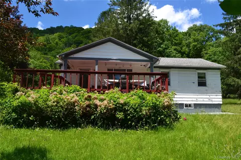 549 Gavette Rd, Colchester, NY 12776