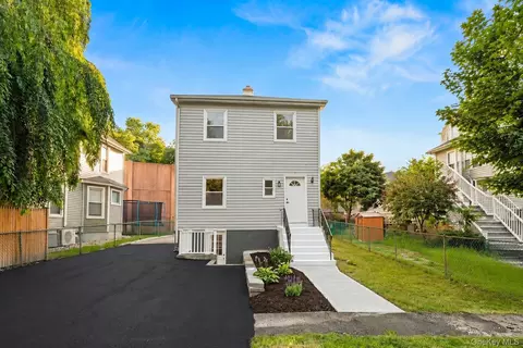 18 Anna St, Orangetown, NY 10960