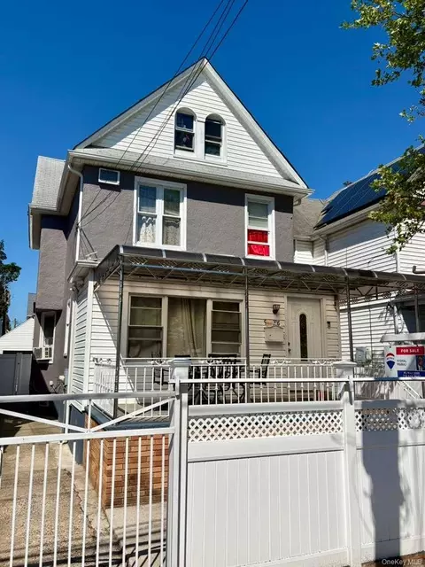 9716 127th St, South Richmond Hill, NY 11419