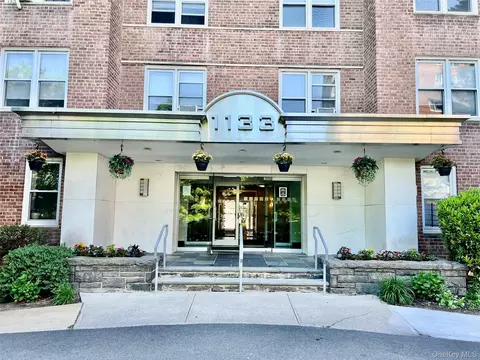 1133 Midland Ave #4B, Yonkers, NY 10708