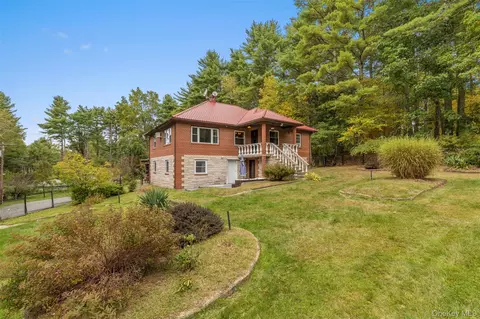 2 May Pl, Lumberland, NY 12737