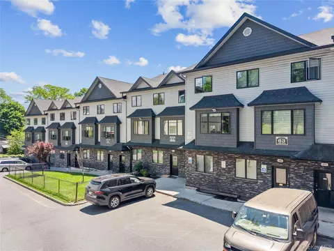 61 Blauvelt #102, Ramapo, NY 10952