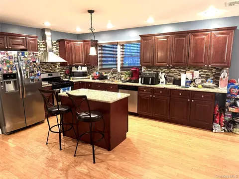 Kitchen - 285 Daniel St, Lindenhurst, NY 11757 photo 1 of 2