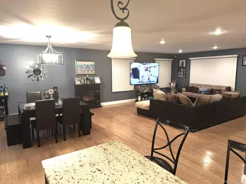 Living - 285 Daniel St, Lindenhurst, NY 11757 photo 1 of 2