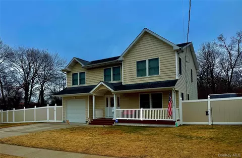 Other - 285 Daniel St, Lindenhurst, NY 11757 photo 5 of 5