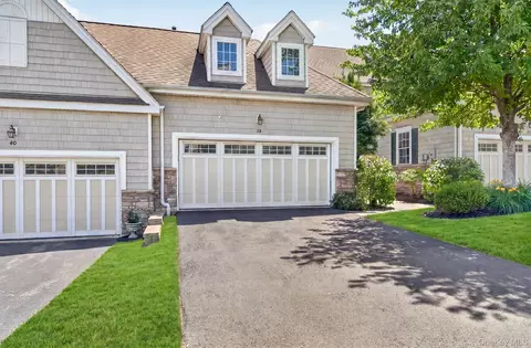 Exterior - 38 Pinehurst Cir, Monroe, NY 10950 photo 2 of 5