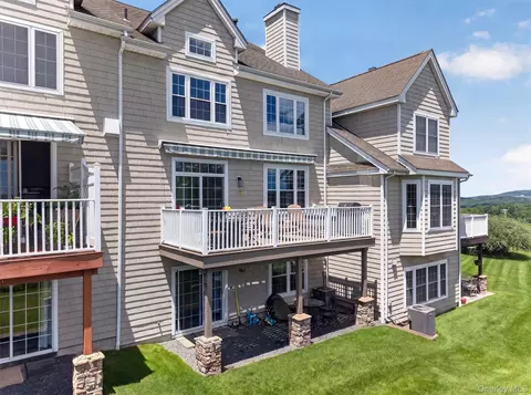 Exterior - 38 Pinehurst Cir, Monroe, NY 10950 photo 4 of 5