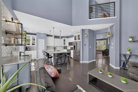 Kitchen - 38 Pinehurst Cir, Monroe, NY 10950 photo 1 of 6