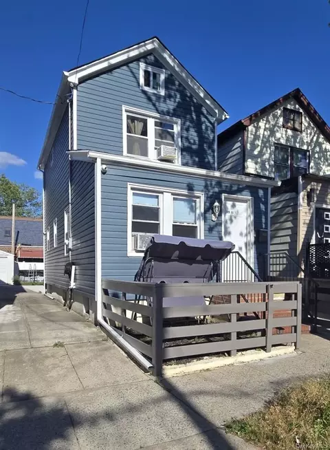12933 135th Pl, New York, NY 11420