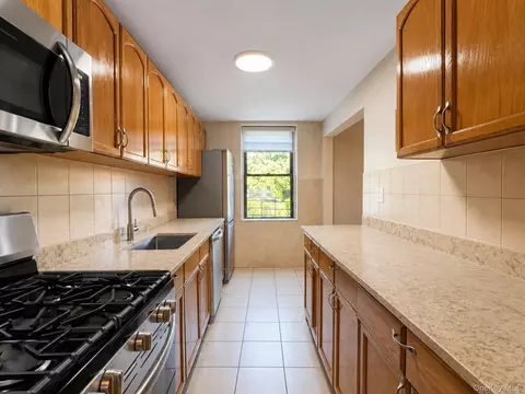 19-48 80 St #1, East Elmhurst, NY 11370