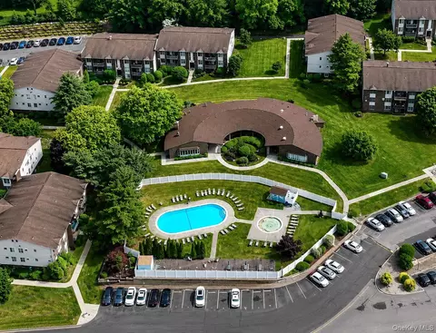 95 Country Club Ln, Pomona, NY 10970