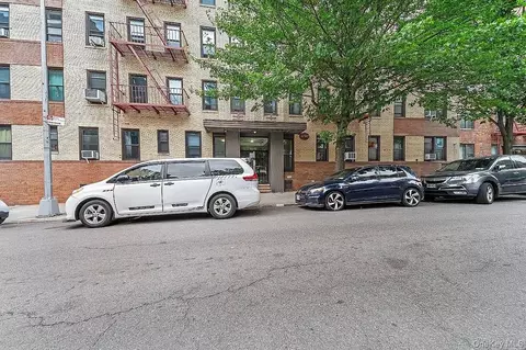 41-42 50th St #4F, New York, NY 11377