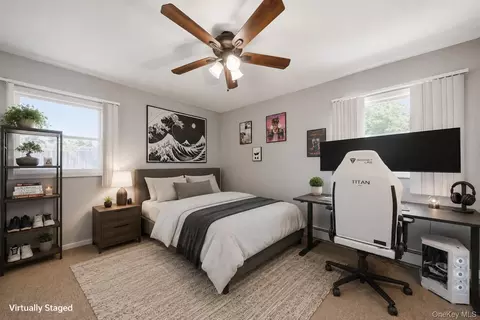 Bedroom - 58 Highland Ave, Patchogue, NY 11772 photo 1 of 5