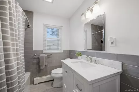 Bath - 58 Highland Ave, Patchogue, NY 11772 photo 1 of 1