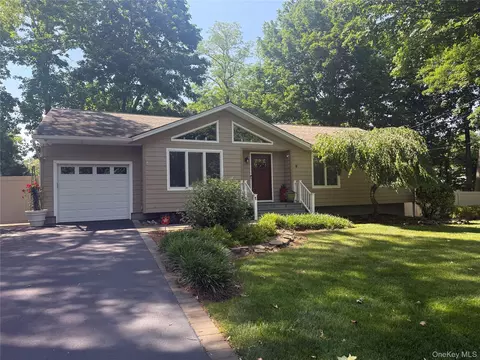 1 Honey Ln, Miller Place, NY 11764
