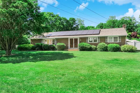 Exterior - 47 Oak Rd, Brookhaven, NY 11772 photo 2 of 12