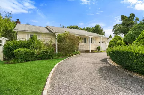 59 Ronkonkoma Blvd, Centereach, NY 11720