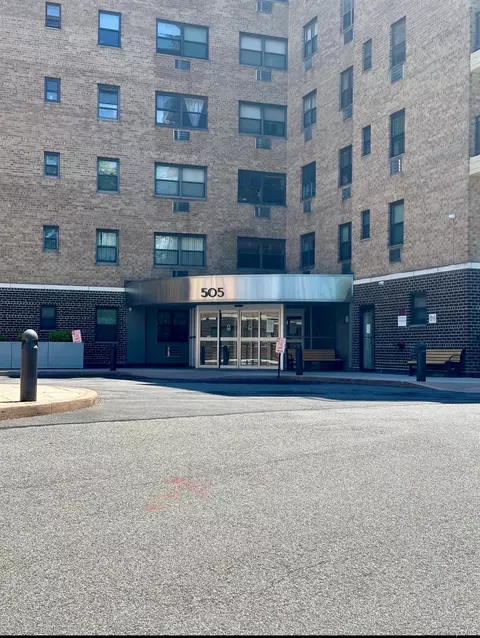 55 Central Ave #514, White Plains, NY 10606