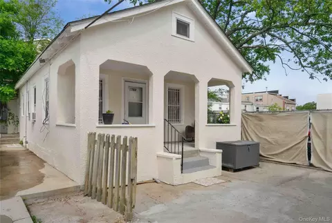 179 Beach 26th St # A, Far Rockaway, NY 11691
