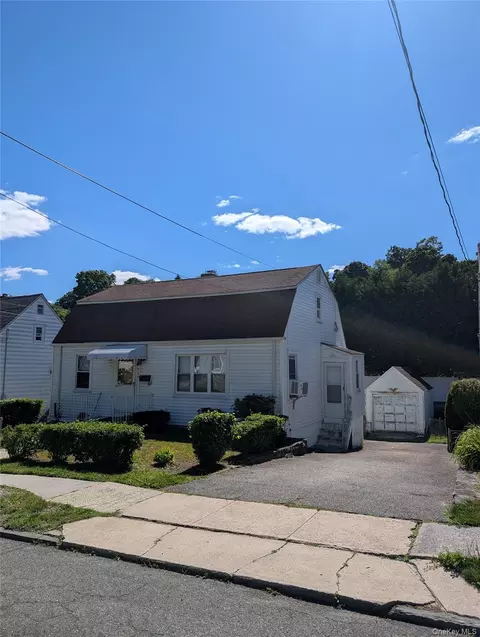 228 Morsemere Ave, Yonkers, NY 10703
