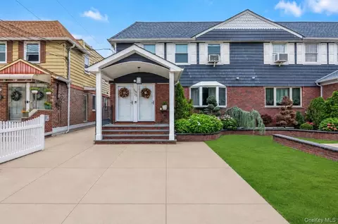 15535 Huron St, Howard Beach, NY 11414