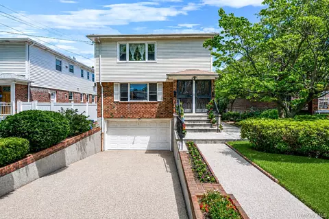 14615 27th Ave, Flushing, NY 11354