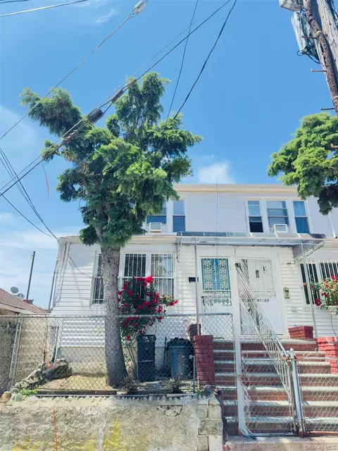 41-30 Warren St, Elmhurst, NY 11373