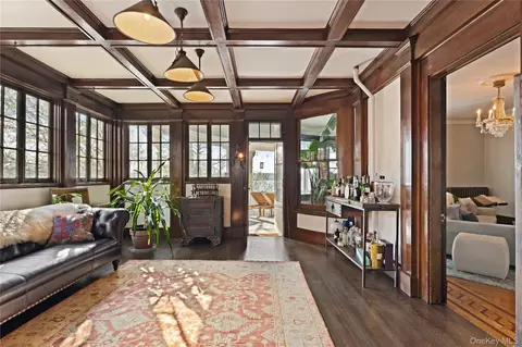 Entry Way - 28 Hamilton Ave, Ossining, NY 10562 photo 2 of 7