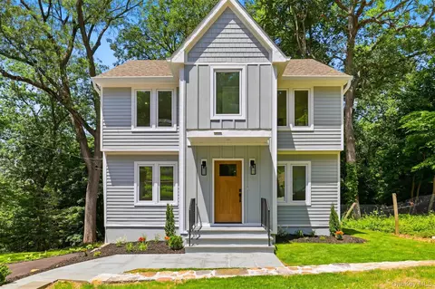 42 Euclid Ave, Greenburgh, NY 10502