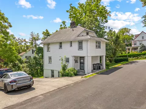 17 Midland Ave, White Plains, NY 10606