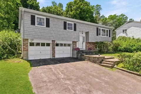 1753 Highbrook St, Yorktown, NY 10598